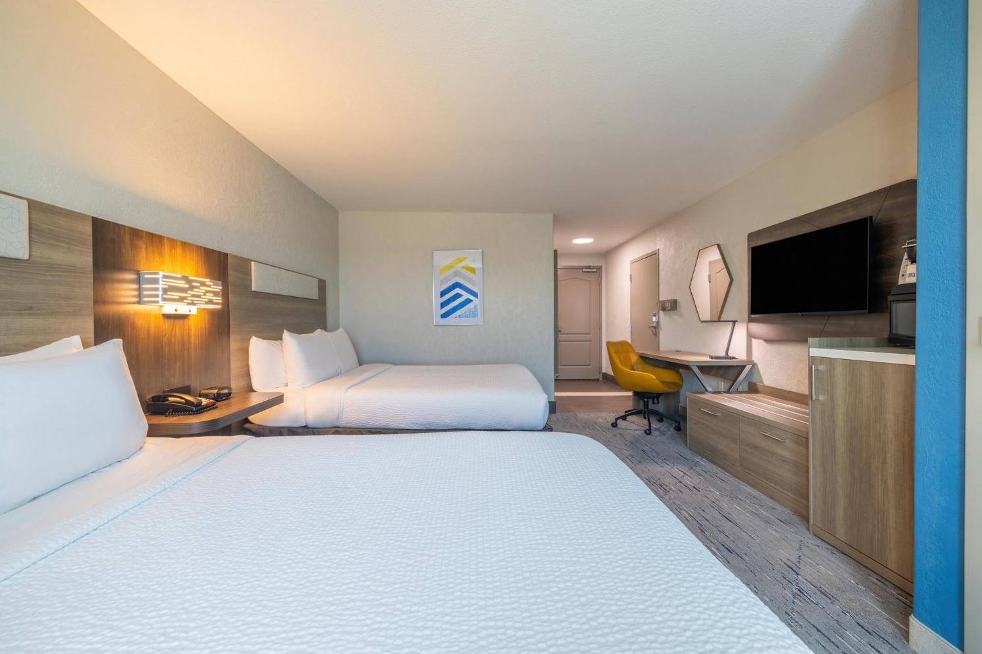 Holiday Inn Express & Suites Kansas City Airport By Ihg Eksteriør bilde