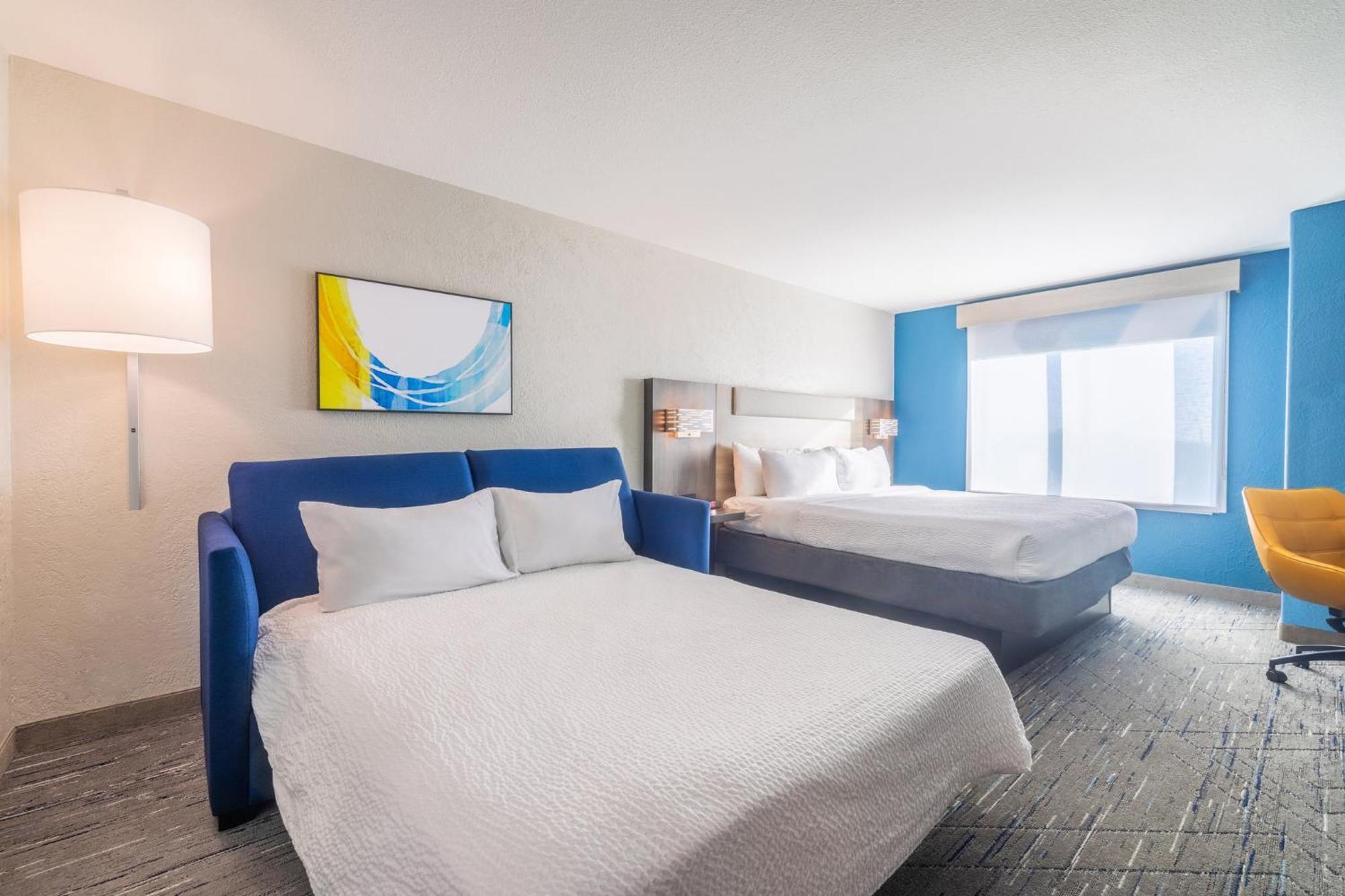 Holiday Inn Express & Suites Kansas City Airport By Ihg Eksteriør bilde