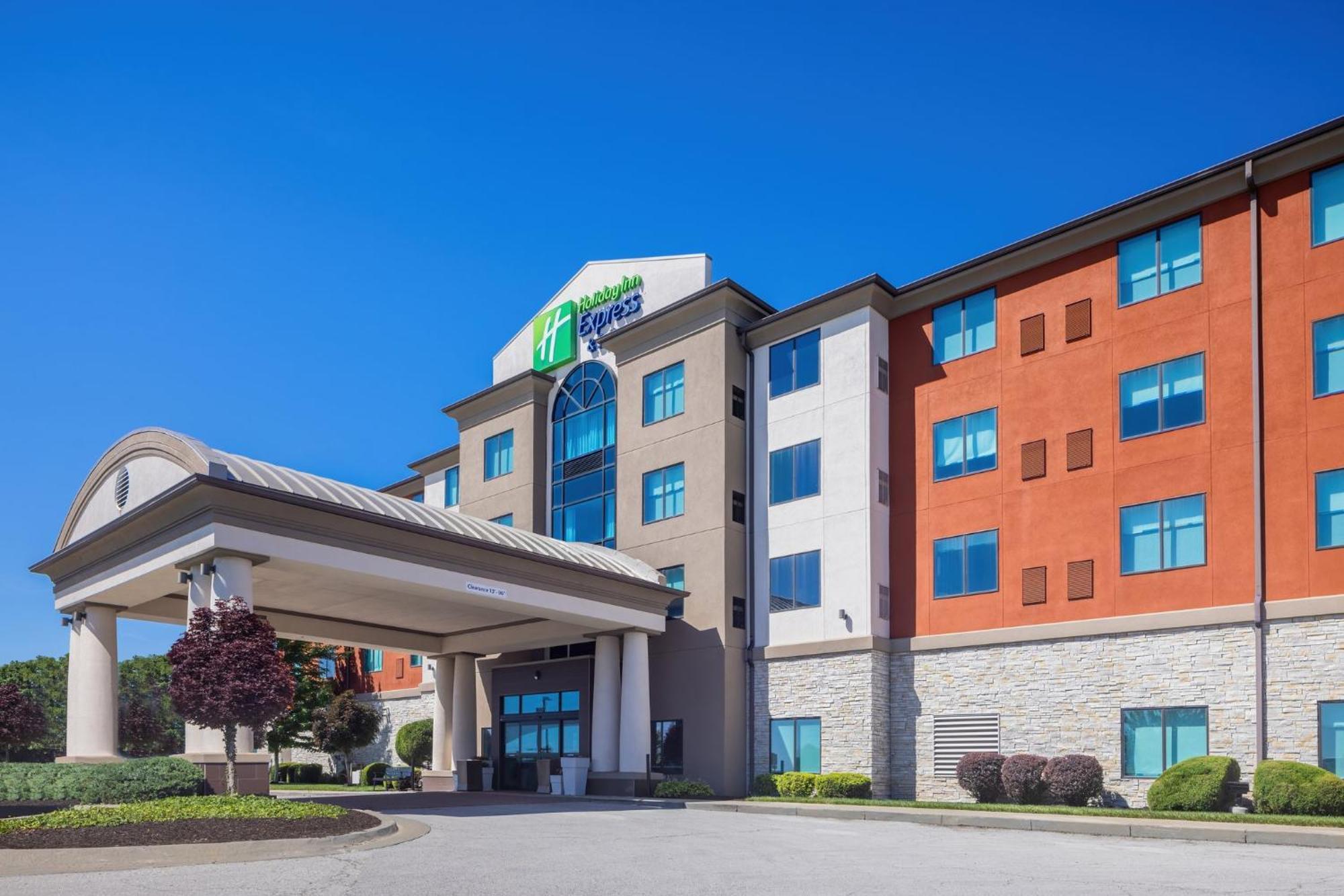 Holiday Inn Express & Suites Kansas City Airport By Ihg Eksteriør bilde